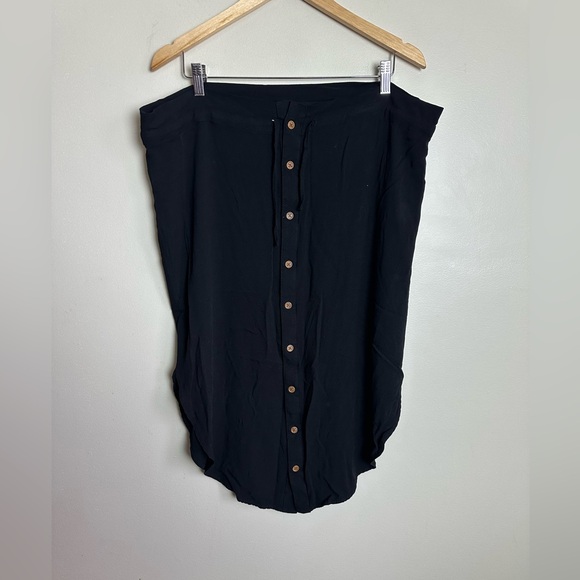 Jackson Rowe Dresses & Skirts - Jackson Rowe Size M  Black Button-Front Pencil Skirt